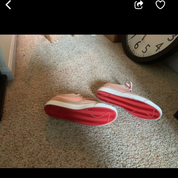 Pink nike blazer low suede size 9 - Picture 2 of 2